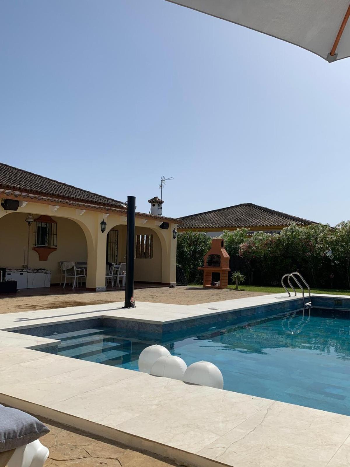Traumhaus Fuer 6 Personen Mit Spektakulaerem Privaten Pool Und Schoenem Ausblick In Die Natur Hozanejos Εξωτερικό φωτογραφία