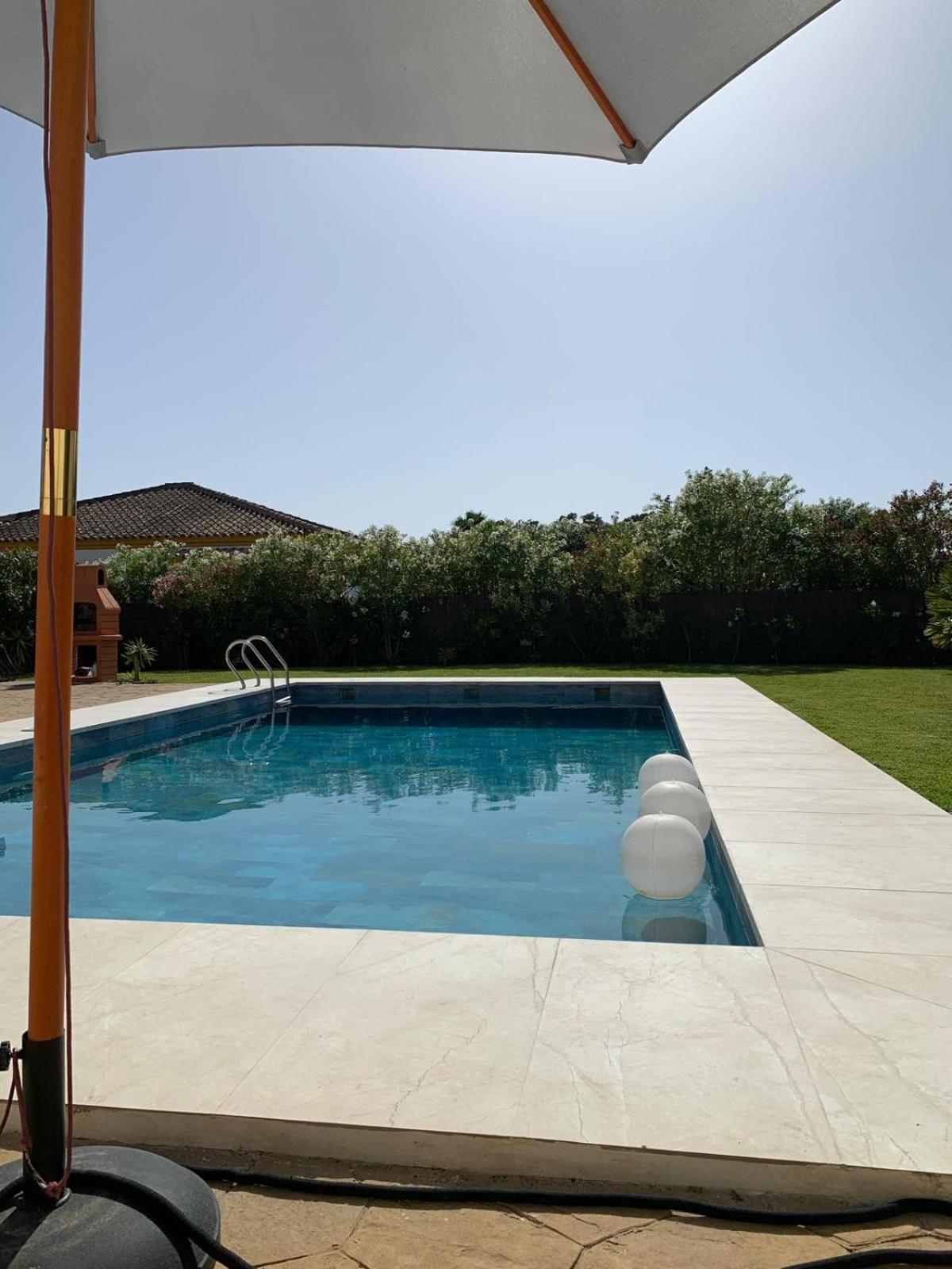 Traumhaus Fuer 6 Personen Mit Spektakulaerem Privaten Pool Und Schoenem Ausblick In Die Natur Hozanejos Εξωτερικό φωτογραφία